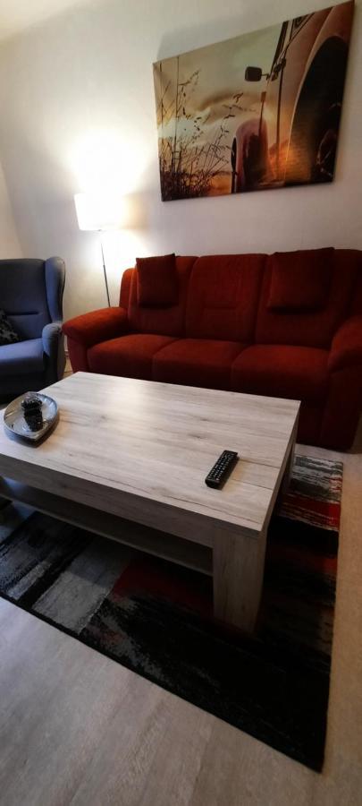 Ferienhaus Im Gruenen/Monteurzimmer Oranienburg Eksteriør billede